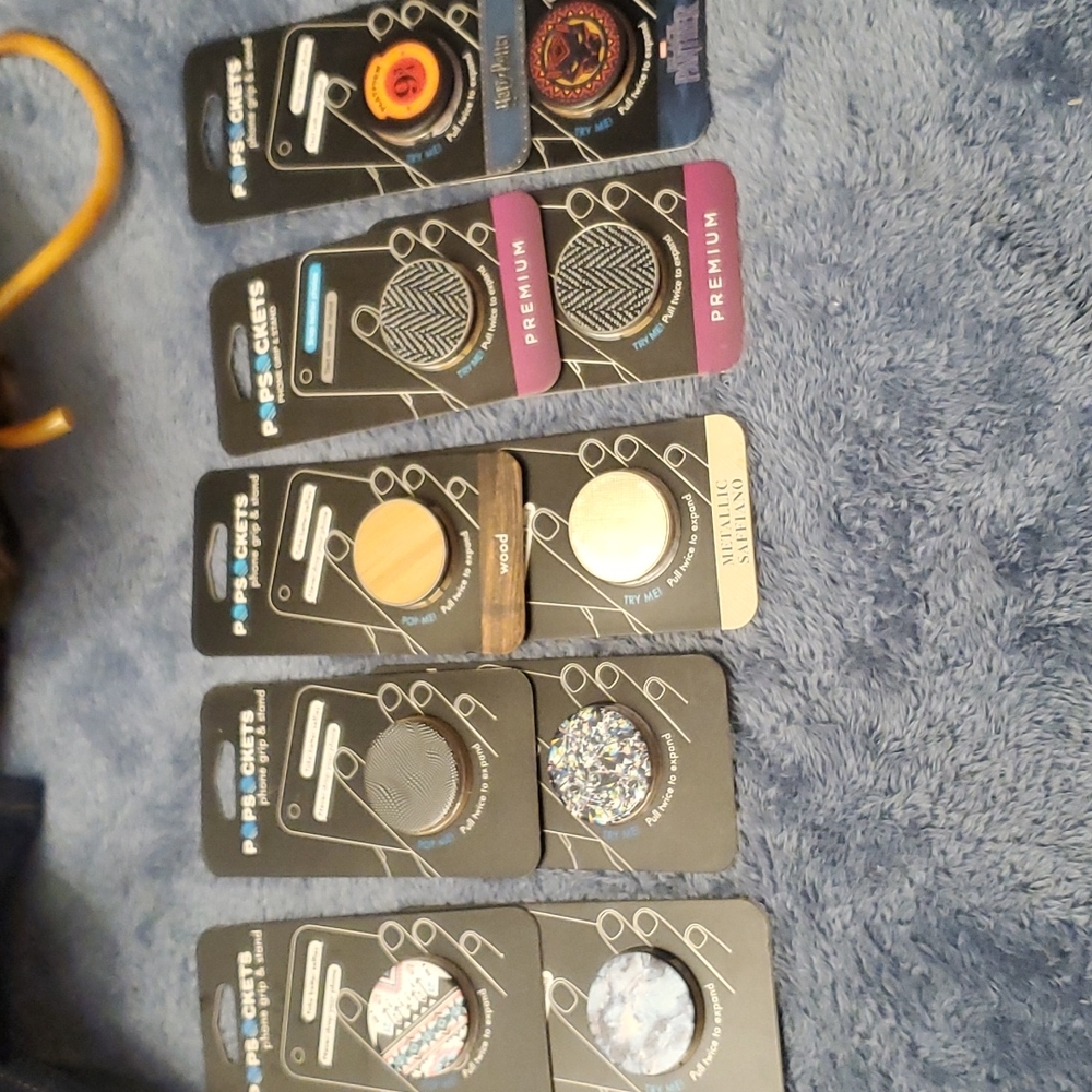 Pop sockets brand new Never been used